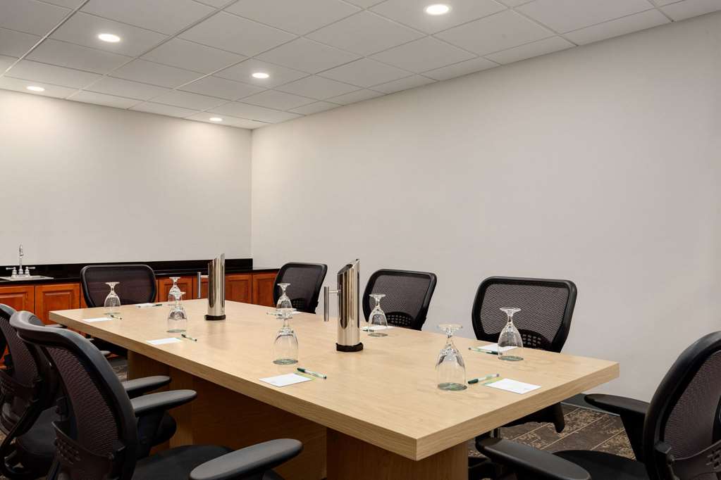 Wingate by Wyndham Green Bay Airport - photo 34