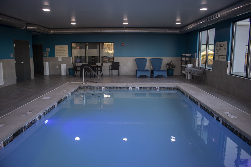 Hampton Inn & Suites Portland West - photo 61