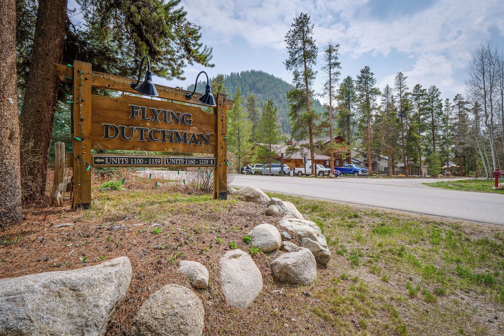 Ski Retreat: Keystone Resort Condo w Heated Pool - photo 12
