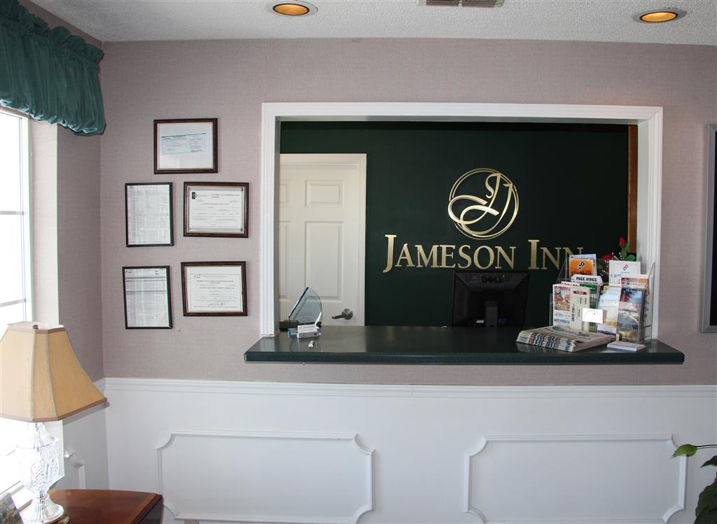 Jameson Inn Douglas - photo 4
