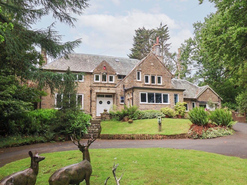 Raincliffe Manor in Scarborough, United Kingdom