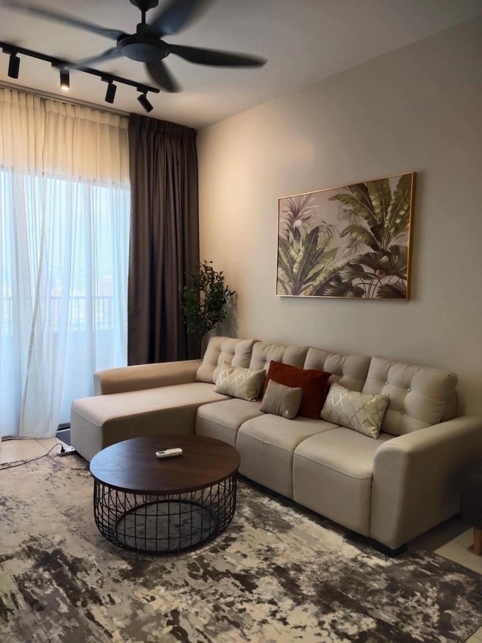 Vista Sentul Wifi Androidtv 8Km To Klcc — 4-Star Luxury Hotel in Kuala Lumpur, Malaysia