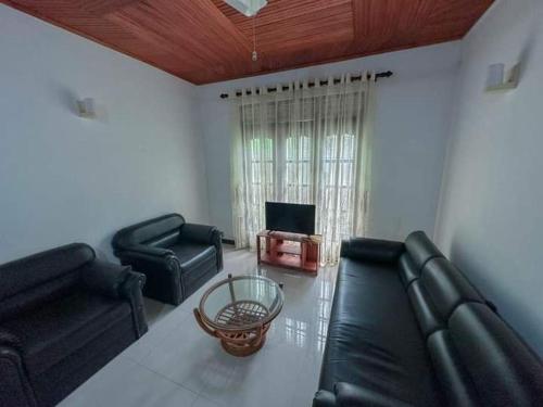 YunaVilla - last minute hotel in Hikkaduwa