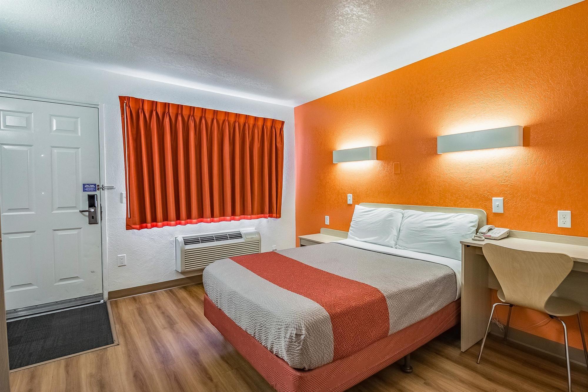 Park Inn by Radisson Salt Lake City Airport - photo 15