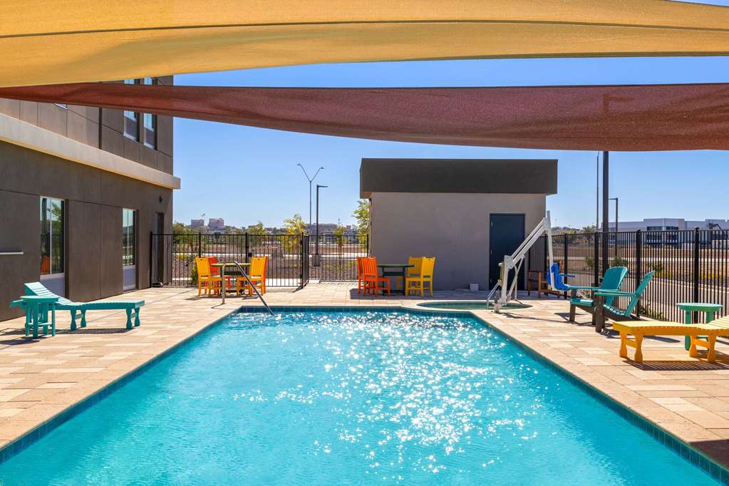 La Quinta Inn & Suites by Wyndham Yuma - photo 8