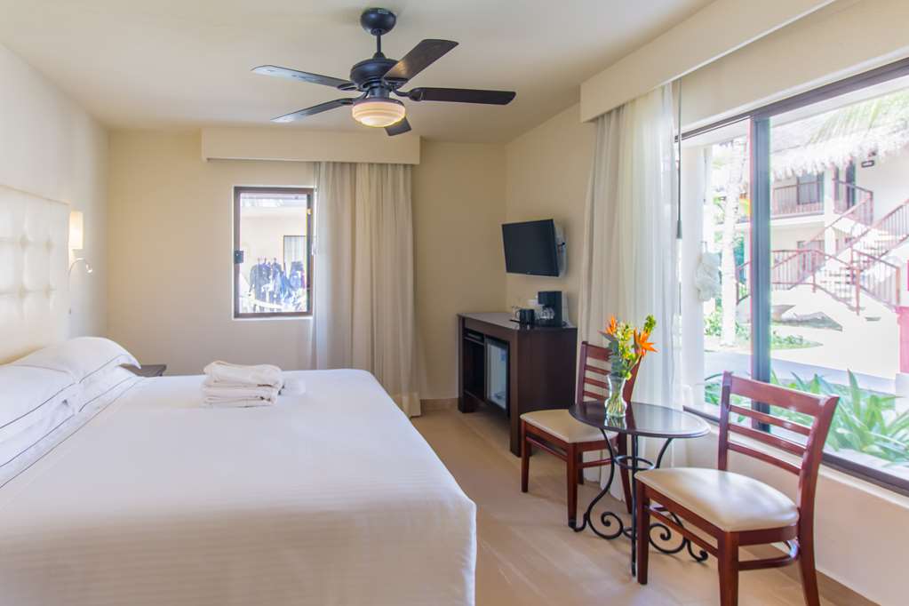 ACOZ ROOM