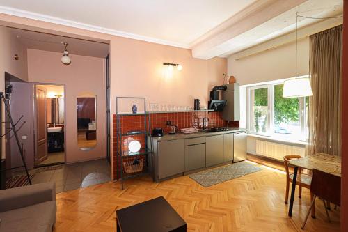 Spacious 1BR Apartment In The Heart of Tbilisi