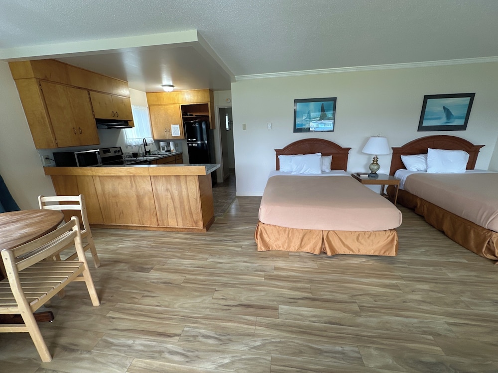 Winchester Bay Inn - photo 9