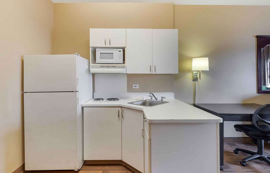 Extended Stay America Suites Chicago Elmhurst O'Hare - photo 12