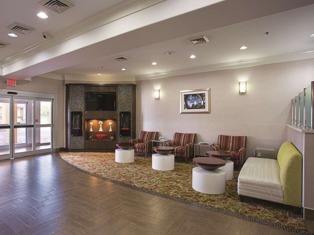 La Quinta Inn & Suites by Wyndham Houston Channelview - photo 7