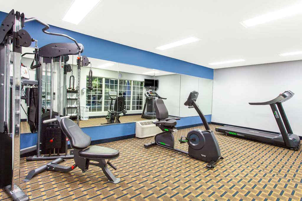 Baymont by Wyndham Jacksonville Butler Blvd - photo 5