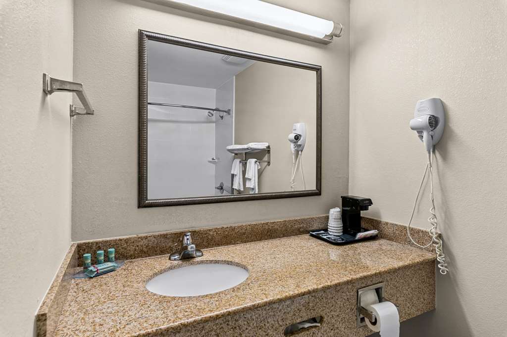 Best Western Presidential Hotel & Suites - photo 17