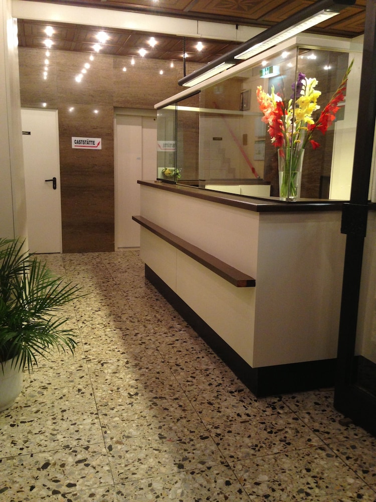 Hotel Herrnbrod & Ständecke — Dreieich — photo 2