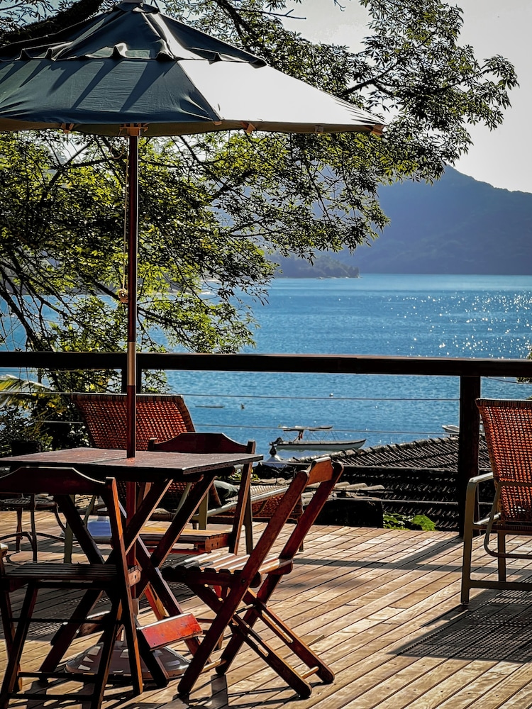 Pousada Três Coqueiros in Angra Dos Reis, Brasil