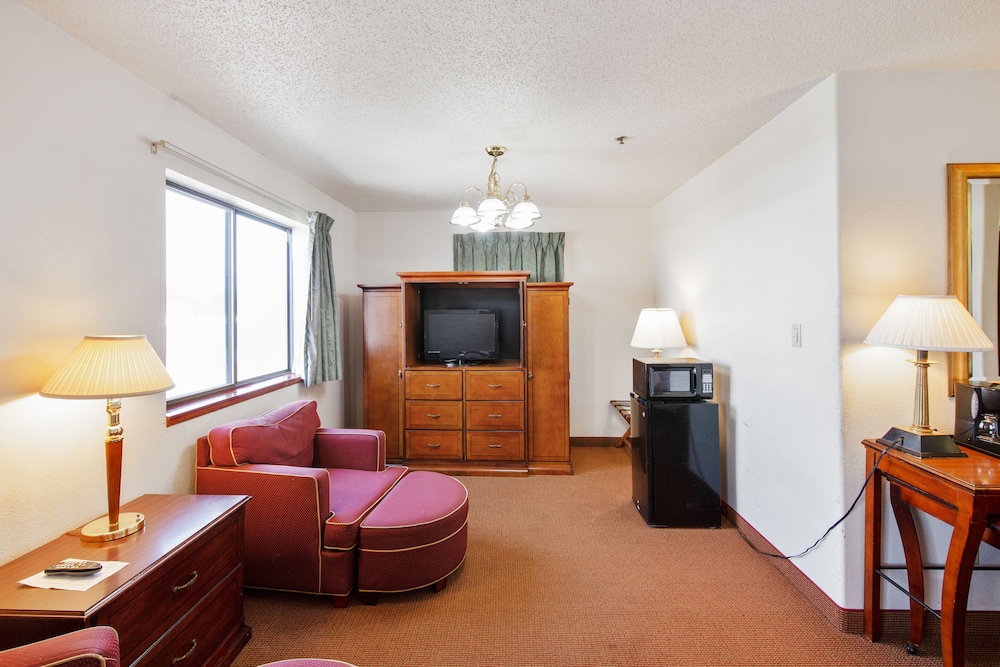 Oyo Hotel Portage I 94 - photo 23