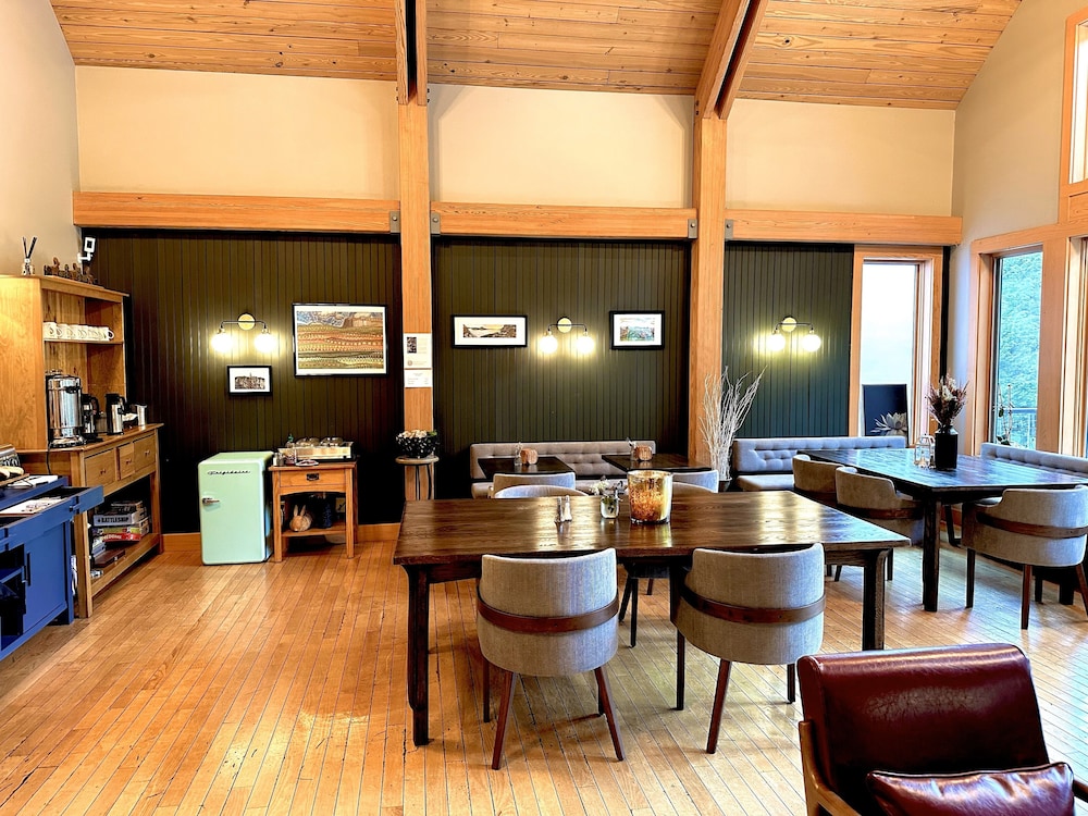 Minnewaska Lodge - photo 6