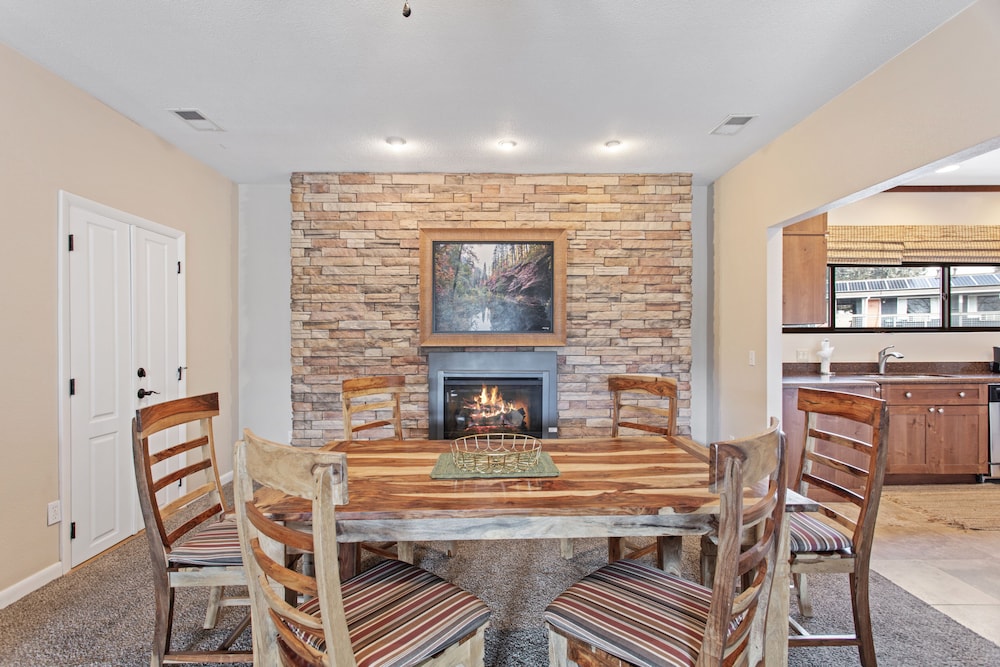 Coyote Mountain Lodge - photo 56