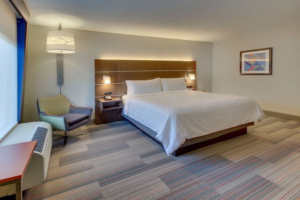 Holiday Inn Express & Suites Atlanta N Perimeter Mall Area by IHG - photo 9
