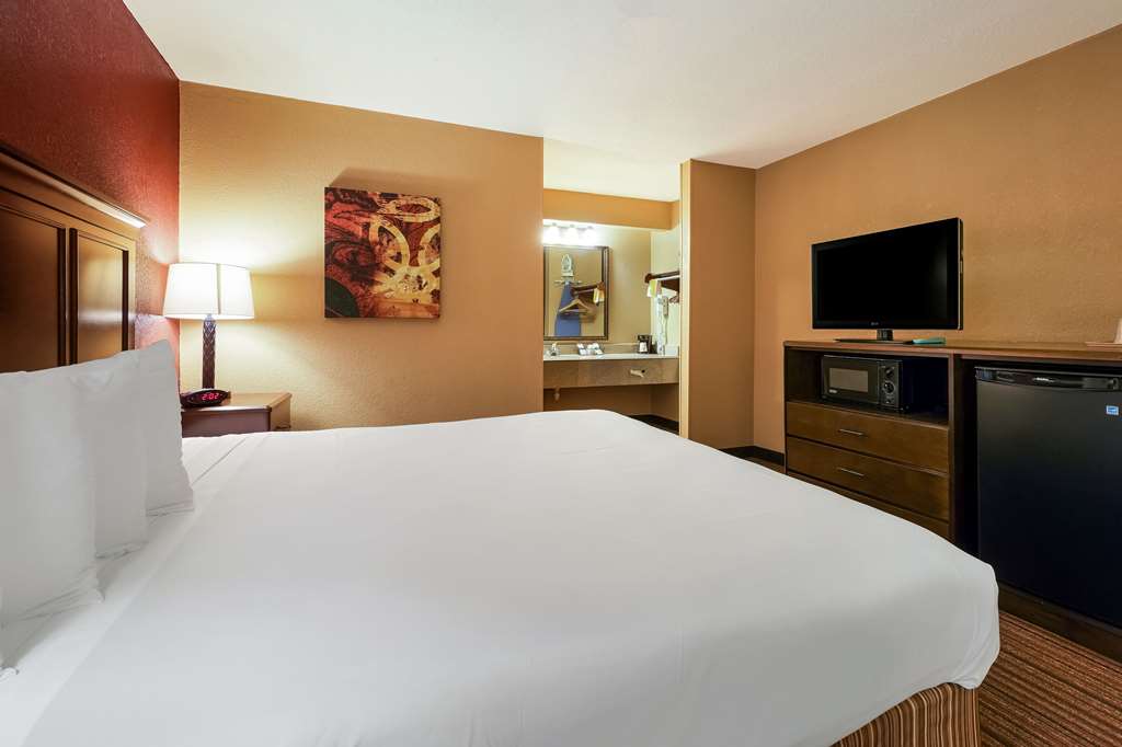 Quality Inn & Suites West Helena - photo 13