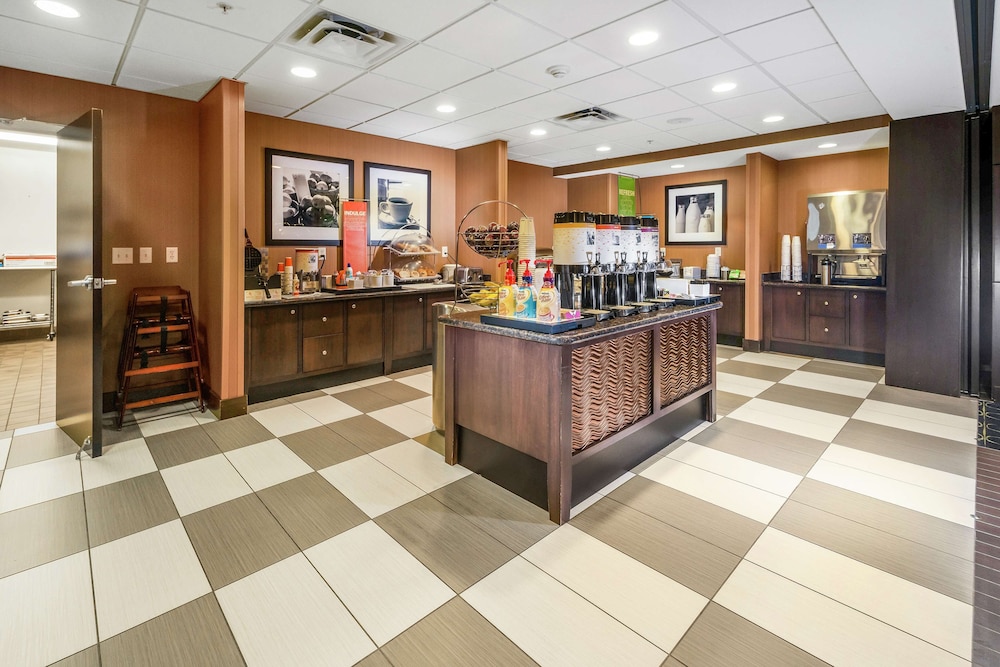 Hampton Inn & Suites Tulsa Catoosa - photo 43