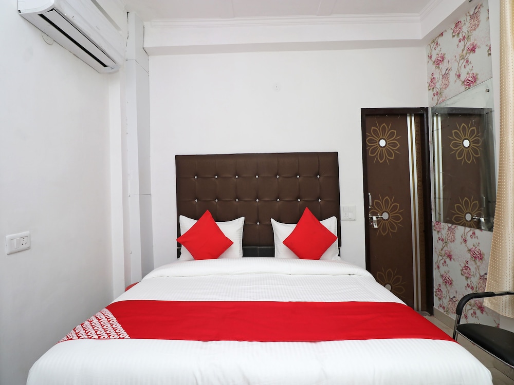 OYO 26119 Krishna Guest House