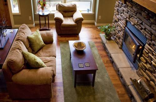 Mt. Woodside Bed & Breakfast — Agassiz — photo 2