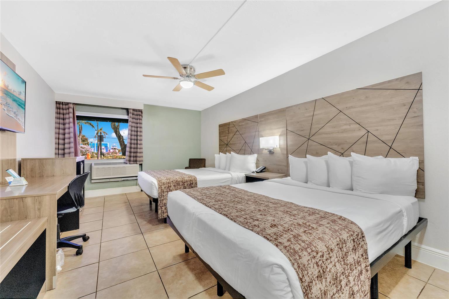 Rodeway Inn & Suites Fort Lauderdale Airport & Cruise Port - photo 36