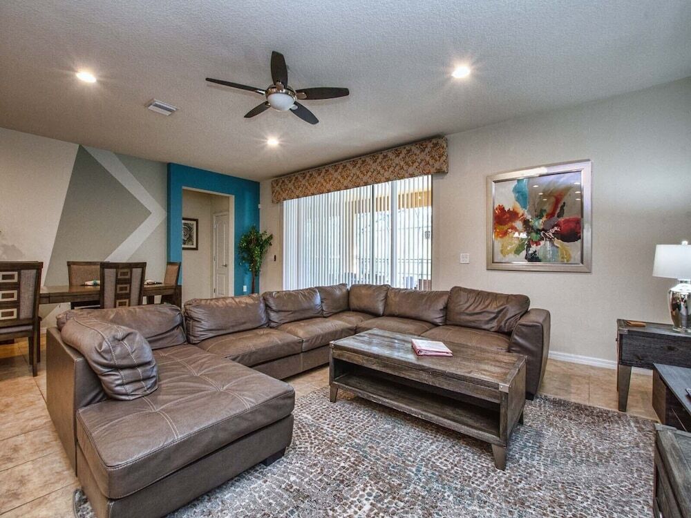 Spacious 8BR Villa w Pool & Resort Amenities - photo 26