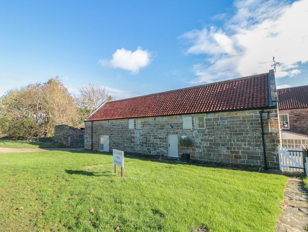Owl Barn - carbon neutral hotel in Whitby