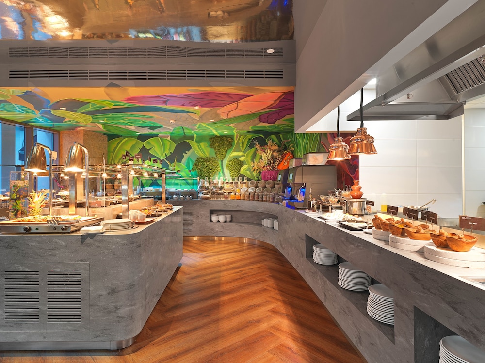 מזון ומשקאות