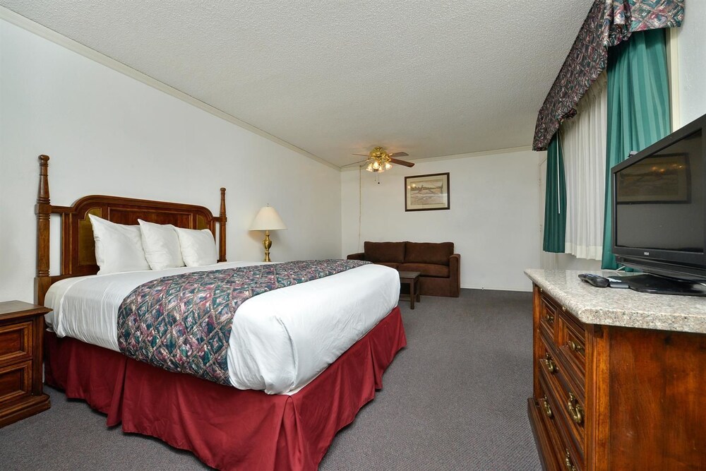 Americas Best Value Inn and Suites Lancaster - photo 10