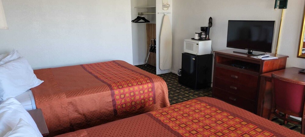 Stagecoach Motel - photo 6