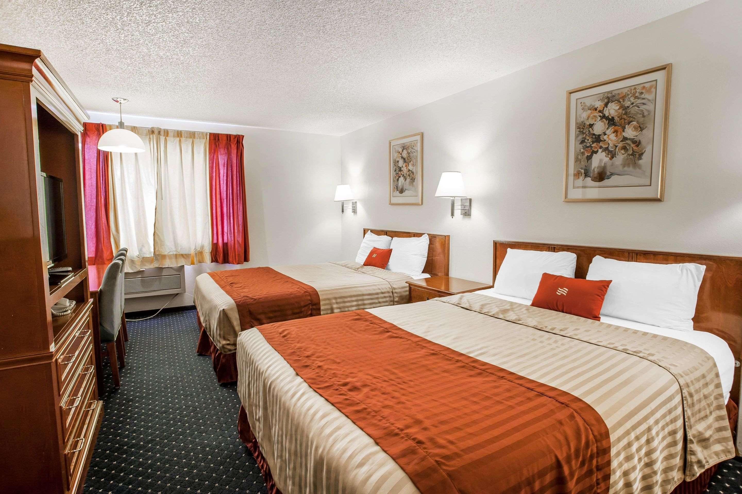 Econo Lodge SeaTac Airport North Seattle - photo 5