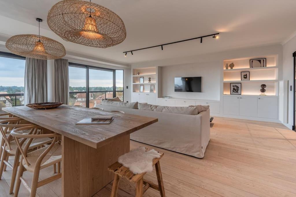 Morgenzon stijlvol appartement met garage Knokke — 4-Star Luxury Hotel in Knokke-Heist, Belgium