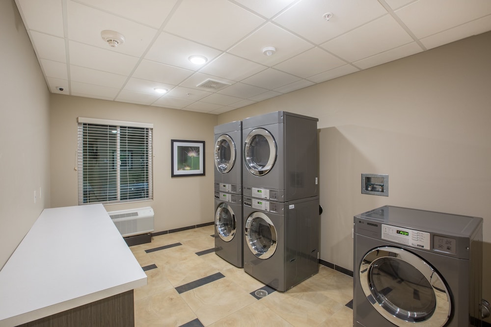 Candlewood Suites Omaha Millard Area by IHG - photo 28