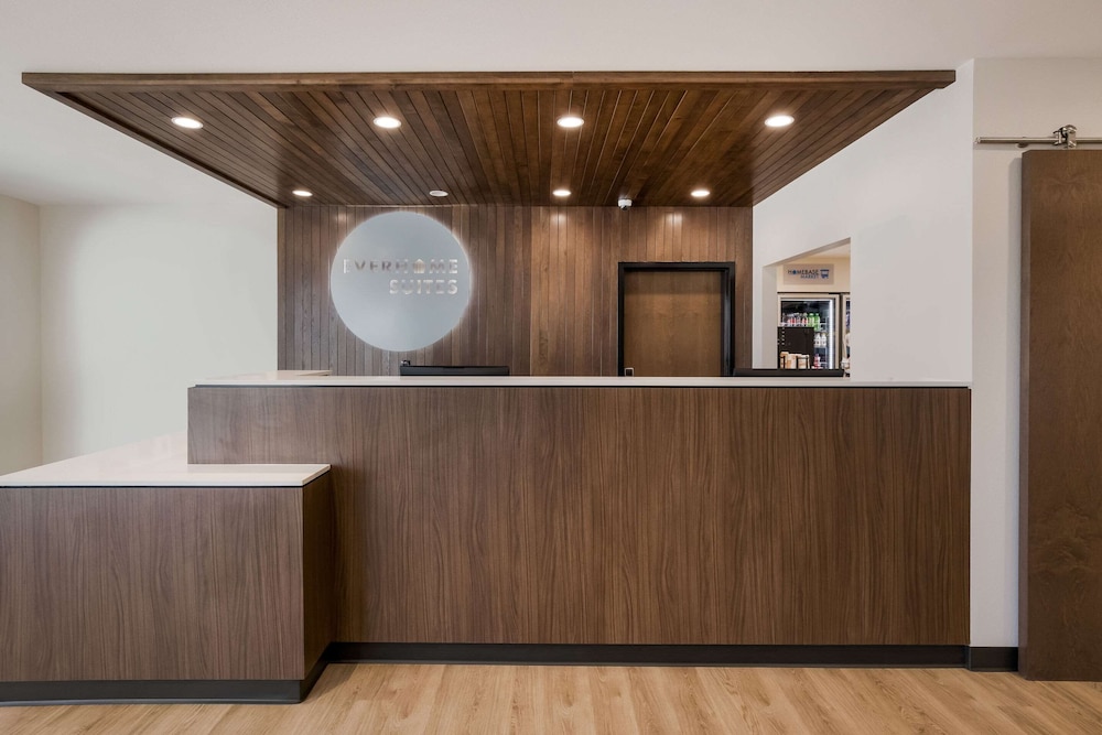 Everhome Suites Corona - photo 4