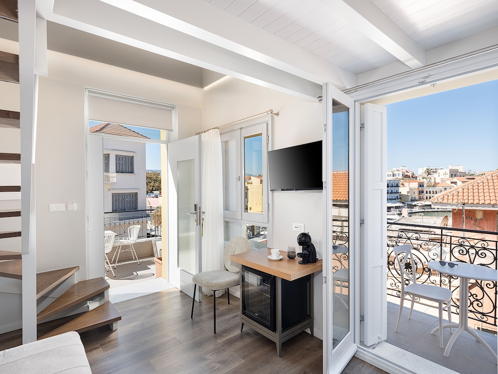 Elia Erato - carbon neutral hotel in Chania