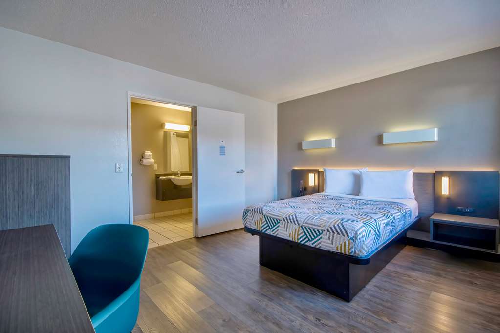 Motel 6 Santa Fe - photo 18