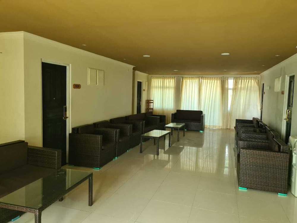 Lagoon Lodge — Hithadhoo — photo 3