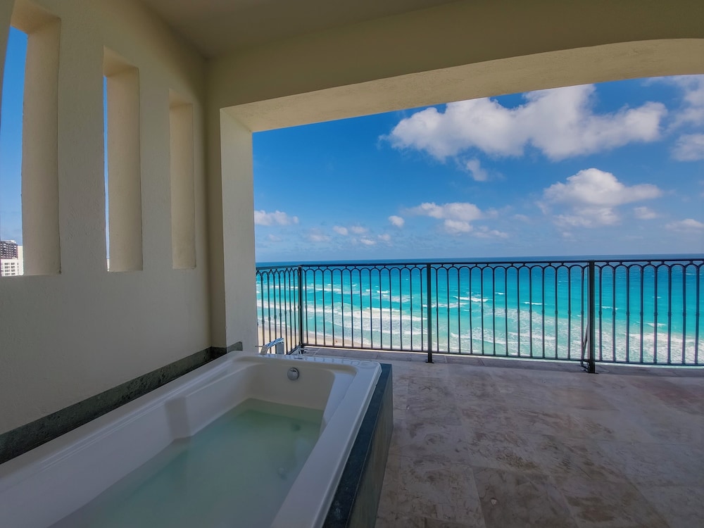 Beach/ocean view