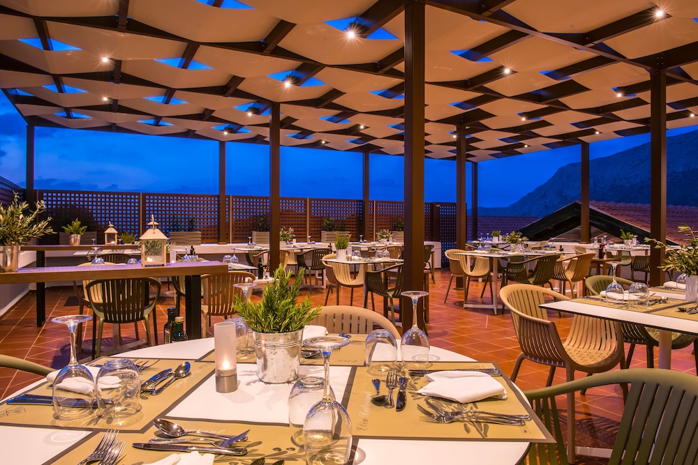 מזון ומשקאות