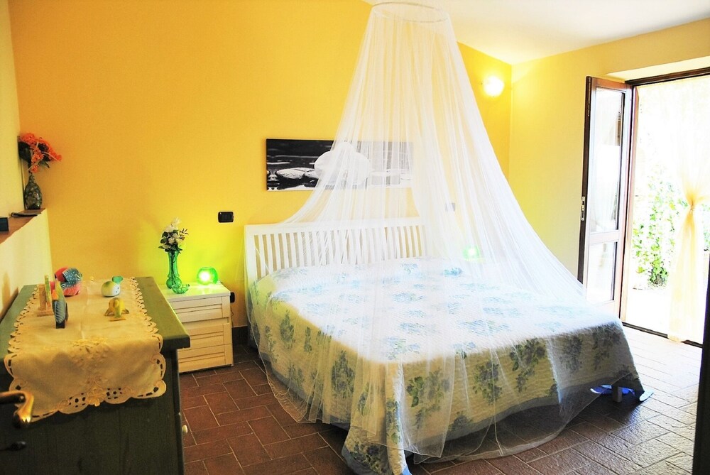 Holiday Resorts for 4 Persons — Itri — photo 5