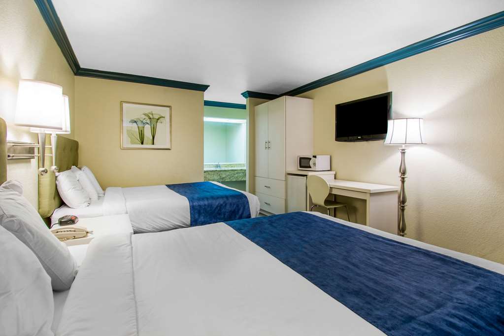 Quality Inn Clermont West Kissimmee - photo 16
