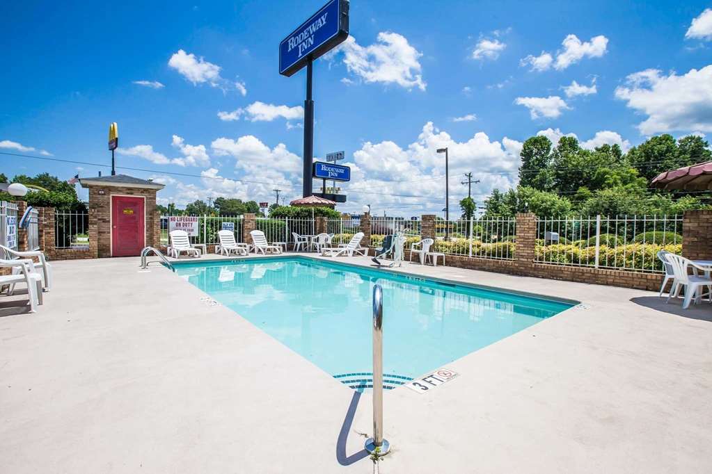 Rodeway Inn Expo Center - photo 20