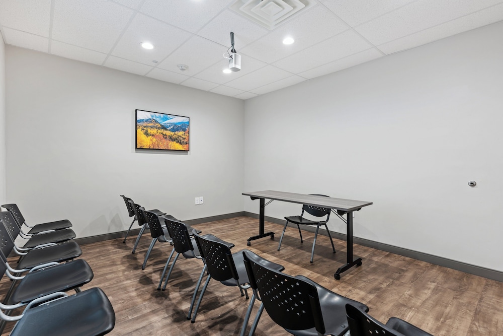 Candlewood Suites Layton Salt Lake City by IHG - photo 41