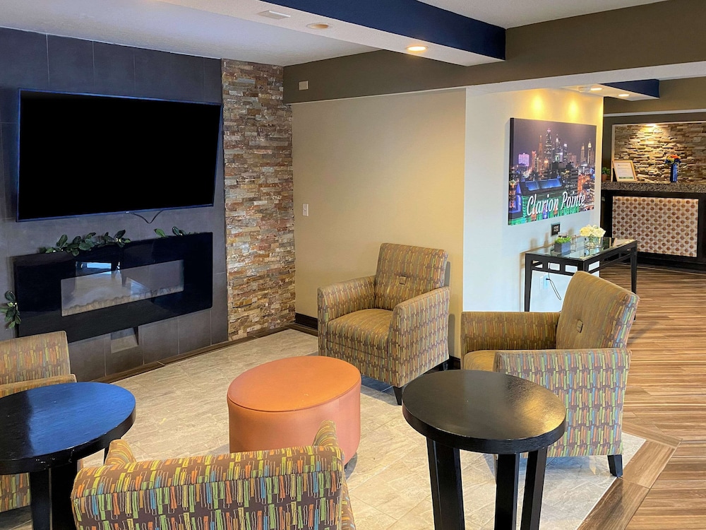 Clarion Pointe Independence Kansas City - photo 16