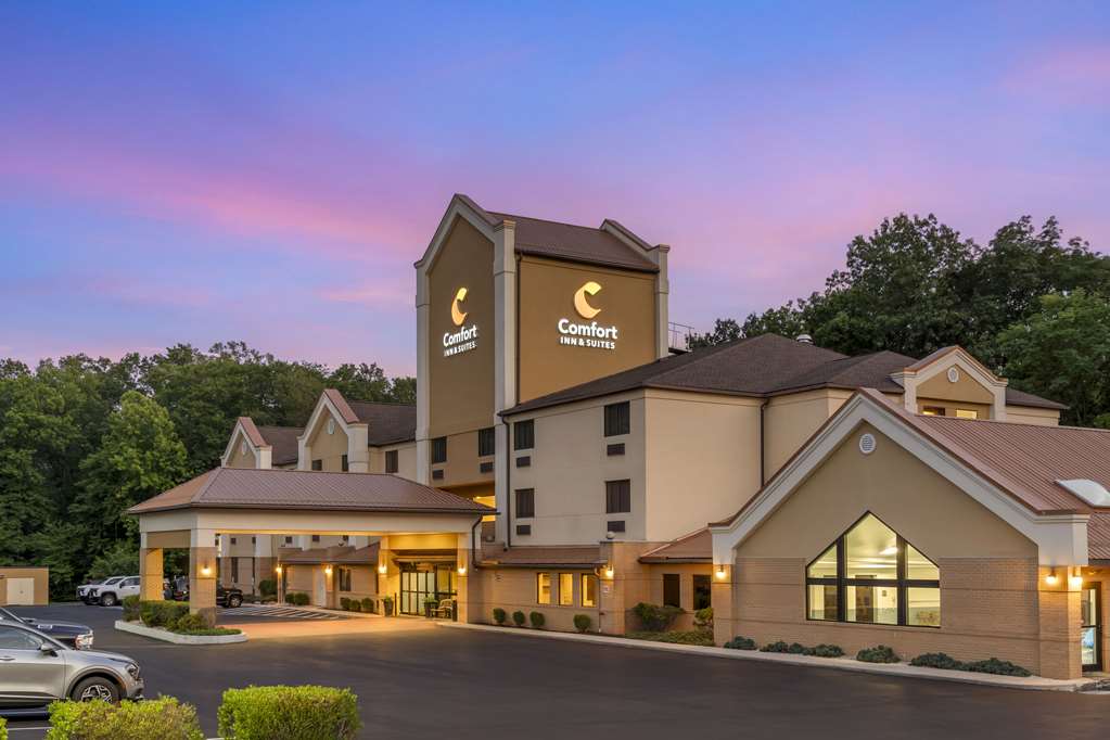 Comfort Inn & Suites LaVale Cumberland - featured photo