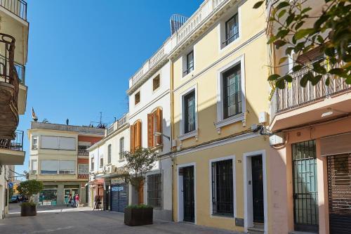 CAL PADRI1871 30min to Barcelona Groups & Families Beach Stylish House — 4-Star Luxury Hotel in Premia De Mar, Spain