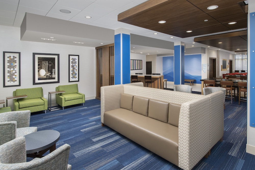 Holiday Inn Express & Suites Kingsland I 95 Naval Base Area by IHG - photo 161