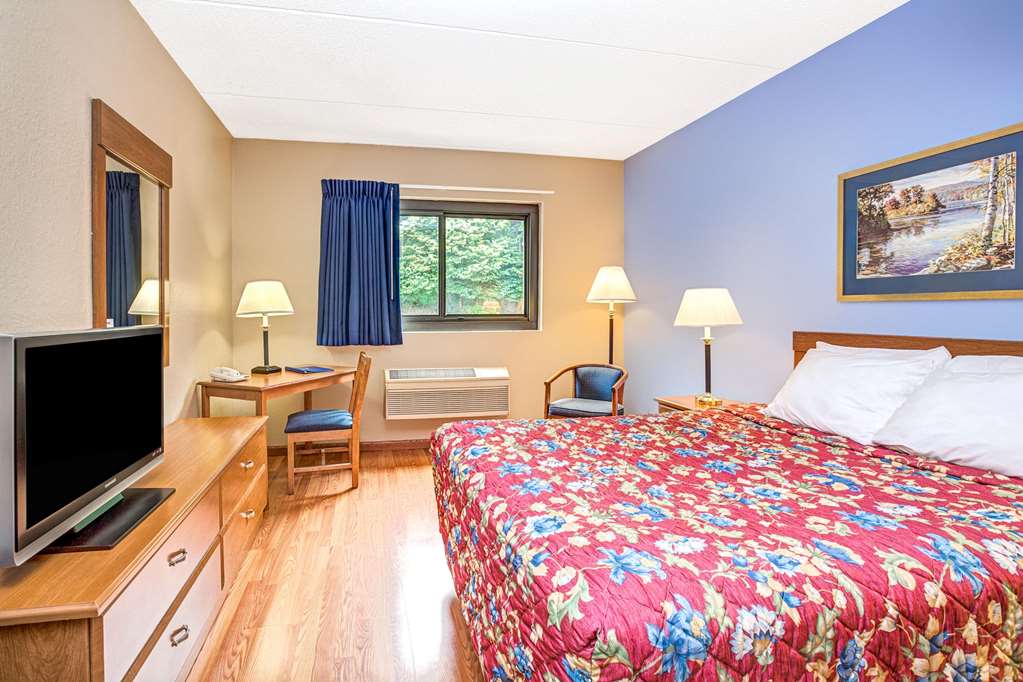 Super 8 by Wyndham Mahwah - photo 9